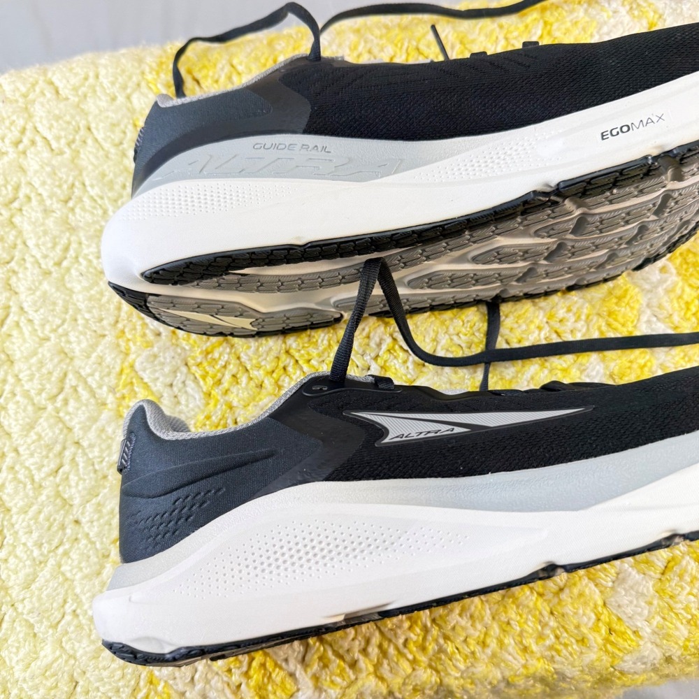 Altra GuideRail women's Running Shoes Black Grey Size 11.5 super nice new - Picture 9 of 16